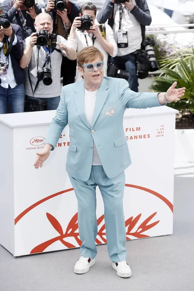 Cannes フランス 5月16日 エルトン ジョン卿は 2019年5月16日にフランスのカンヌで開催された第72回カンヌ国際映画祭で映画 Rocketman の撮影に出席しました — ストック写真