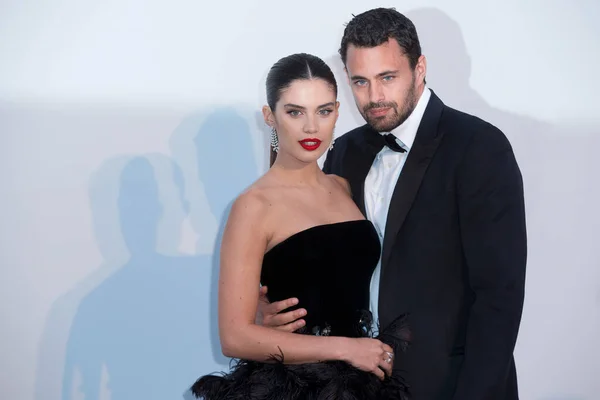 Cap Antibes Frankrijk Mei Sara Sampaio Oliver Ripley Wonen Het — Stockfoto