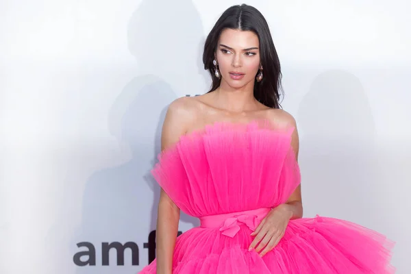 Cap Antibes Francja Maj Kendall Jenner Uczestniczy Gali Amfar Cannes — Zdjęcie stockowe