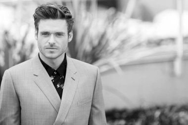 Richard Madden 16 Mayıs 2019 'da Cannes, Fransa' da düzenlenen 72. Cannes Film Festivali sırasında 
