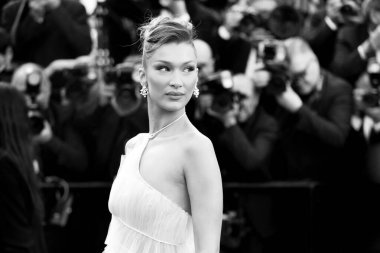 16 Mayıs 2019 'da Fransa' nın Cannes kentinde düzenlenen 72. Cannes Film Festivali sırasında Bella Hadid 