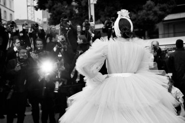 17 Mayıs 2019 'da Fransa' nın Cannes kentinde düzenlenen 72. Cannes Film Festivali sırasında Deepika Padukone 