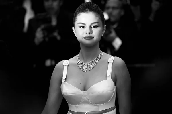 Cannes France Μαΐου Selena Gomez Παρευρίσκεται Στην Τελετή Έναρξης Κατά — Φωτογραφία Αρχείου