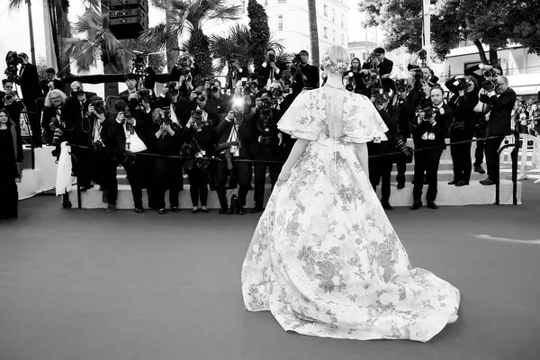 Cannes France May Elle Fanning Бере Участь Прем Єрі Les — стокове фото