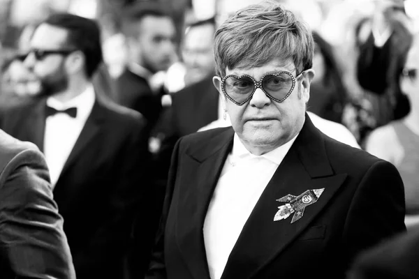 Cannes フランス 5月16日 エルトン ジョン卿は 2019年5月16日にフランスのカンヌで開催された第72回カンヌ国際映画祭で映画 Rocketman のプレミアに出席します — ストック写真
