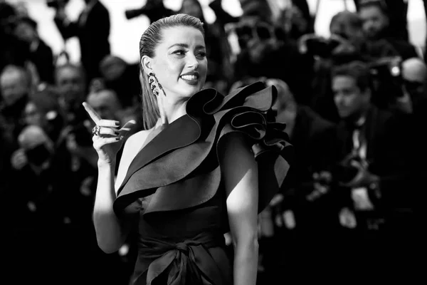 Cannes France Μαΐου Amber Heard Παρευρίσκεται Στην Πρεμιέρα Της Ταινίας — Φωτογραφία Αρχείου