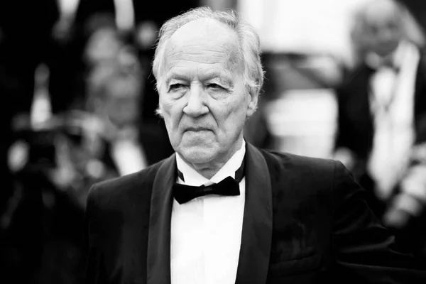 在2019年5月18日于法国戛纳举行的第72届戛纳电影节期间 Werner Herzog出席了电影 Les Belles Annees Une Vie 的首映式 — 图库照片