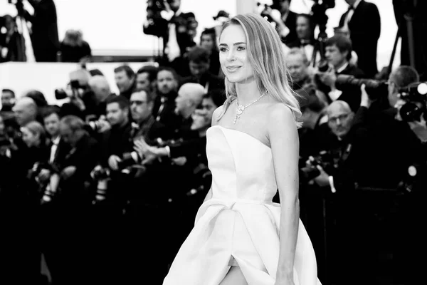 Cannes France May Kimberley Garner Adopts Premiere Movie Hidden Life — 스톡 사진