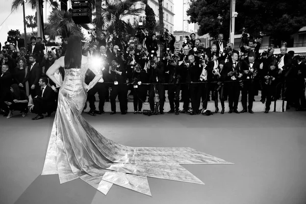 Cannes France Μαΐου Aishwarya Rai Παρευρίσκεται Στην Πρεμιέρα Της Ταινίας — Φωτογραφία Αρχείου