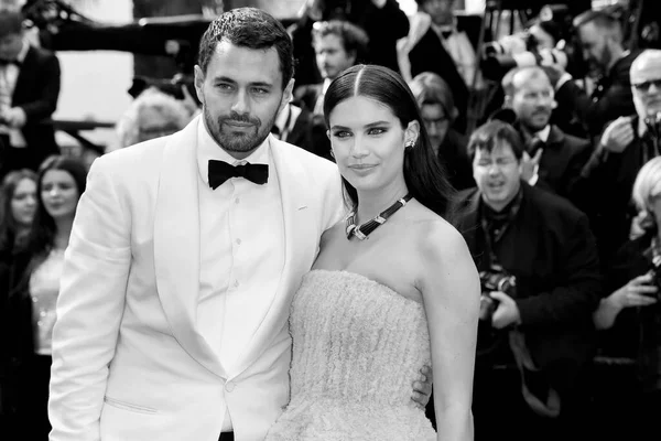 Cannes Frankrijk Mei Sara Sampaio Oliver Ripley Wonen Première Bij — Stockfoto