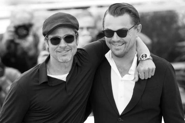 Cannes France May Brad Pitt Και Leonardo Dicaprio Παρακολουθούν Φωτογραφική — Φωτογραφία Αρχείου