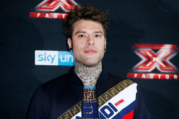 Milan Itálie Říjen Fedez Zúčastní Fotohovoru Factor Italy 2018 Divadle — Stock fotografie