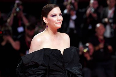 Liv Tyler, 29 Ağustos 2019 'da Venedik, İtalya' da düzenlenen 76. Venedik Film Festivali sırasında 