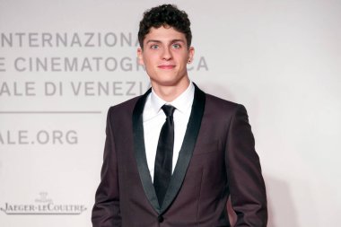 VENICE, İtalya - 31 Ağustos 2019 'da Venedik, İtalya' da düzenlenen 76. Venedik Film Festivali sırasında Andrea Calligari 