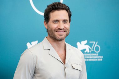 Edgar Ramirez, 1 Eylül 2019 'da Venedik, İtalya' da düzenlenen 76. Venedik Film Festivali sırasında 