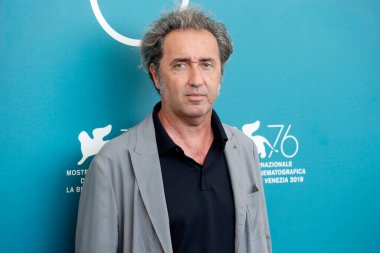 Venedik, İtalya - 1 Eylül 2019 'da Venedik, İtalya' da düzenlenen 76. Venedik Film Festivali sırasında Paolo Sorrentino 