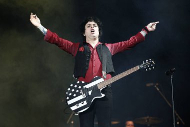 15 Haziran 2017 'de İtalya' daki Monza Park 'ında I-Day Şarkı Festivali sırasında Billie Joe Armstrong ve Greenday performans sergilediler.. 