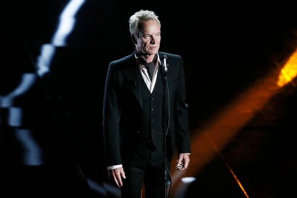 Sanremo Italia Febrero Cantante Sting Actúa Escenario Del 68º Festival — Foto de Stock