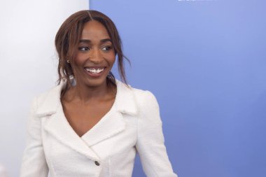 Venedik, İtalya - 29 Ağustos 2025 tarihinde Venedik, İtalya 'da düzenlenen 82. Venedik Uluslararası Film Festivali sırasında Ayo Edebiri 