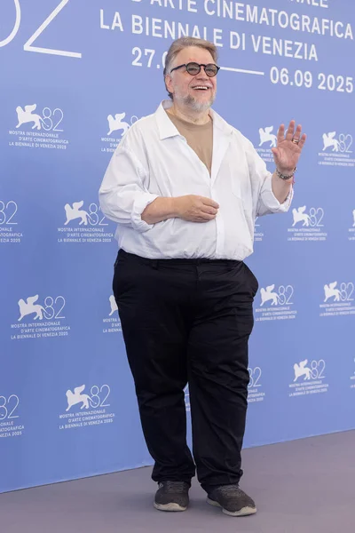 30 Ağustos 2025 tarihinde Venedik, İtalya 'da düzenlenen 82. Venedik Uluslararası Film Festivali sırasında Guillermo del Toro, 