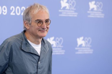 VENICE, ITALY - 31 Ağustos 2025 tarihinde Venedik, İtalya 'da düzenlenen 82. Venedik Uluslararası Film Festivali sırasında 