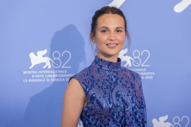 VENICE, ITALY - AUGust 31: Alicia Vikander 31 Ağustos 2025 tarihinde Venedik, İtalya 'da düzenlenen 82. Uluslararası Venedik Film Festivali sırasında 