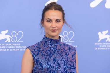 VENICE, ITALY - AUGust 31: Alicia Vikander 31 Ağustos 2025 tarihinde Venedik, İtalya 'da düzenlenen 82. Uluslararası Venedik Film Festivali sırasında 