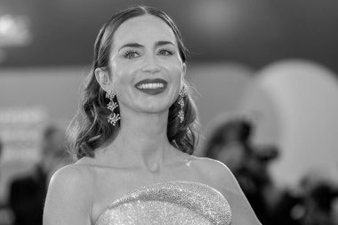 VENICE, İtalya - 1 Eylül 2025 tarihinde Venedik, İtalya 'da düzenlenen 82. Venedik Uluslararası Film Festivali sırasında Emily Blunt 