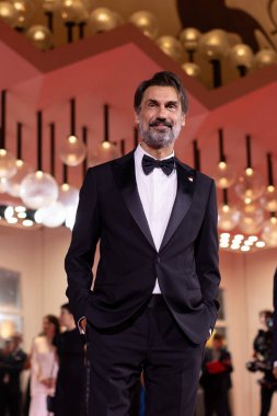 VENICE, İtalya - Eylül 01: Aktör Fabrizio Gifuni, 1 Eylül 2025 tarihinde Venedik Uluslararası Film Festivali sırasında 
