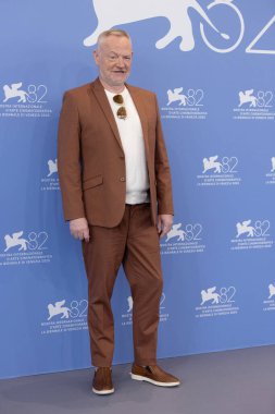 Jared Harris, 2 Eylül 2025 'te Venedik, İtalya' da düzenlenen 82. Venedik Uluslararası Film Festivali sırasında 
