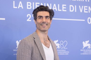 VENİS, İtalya - Eylül 03: Louis Cancelmi, Venedik Uluslararası Film Festivali sırasında 3 Eylül 2025 'te İtalya' nın Venedik kentinde düzenlenen 