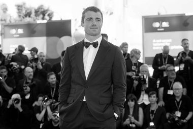 Gabriel Basso, 2 Eylül 2025 tarihinde Venedik, İtalya 'da düzenlenen 82. Venedik Uluslararası Film Festivali sırasında 