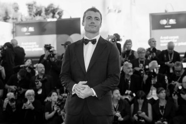 Gabriel Basso, 2 Eylül 2025 tarihinde Venedik, İtalya 'da düzenlenen 82. Venedik Uluslararası Film Festivali sırasında 