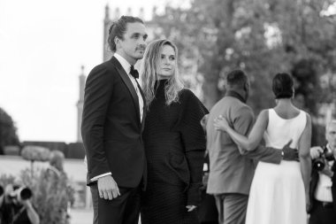 Rory St. Clair Gainer ve Rebecca Ferguson, 2 Eylül 2025 tarihinde Venedik, İtalya 'da düzenlenen 82. Uluslararası Venedik Film Festivali sırasında 