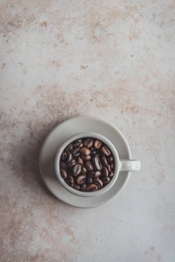 Bir fincan kahve - bej rengi tonlar