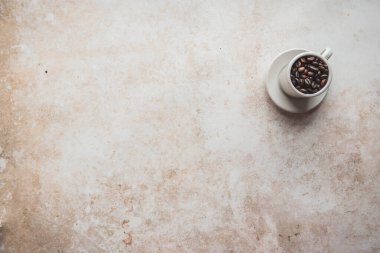 Bir fincan kahve - bej rengi tonlar