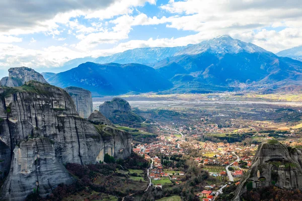 Kastraki Panorama Aldea Griega Valle Entre Rocas Empinadas Montañas Fondo — Foto de Stock