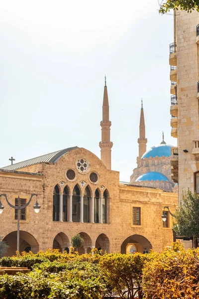Aziz Georges Maronite Katedrali ve Muhammed El-Emin Camii 