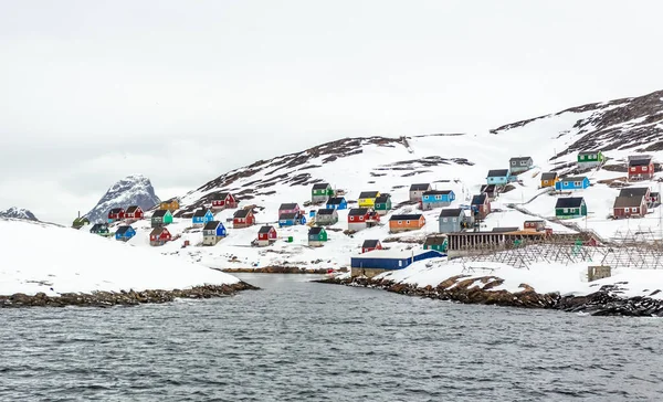 Coloridas Casas Pescadores Árticos Fiordo Rocoso Medio Nada Kangamiut Groenlandia —  Fotos de Stock