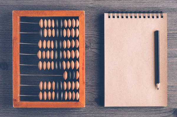 Oude Houten Abacus Donkere Achtergrond Het Concept Van Boekhouding Zaken — Stockfoto