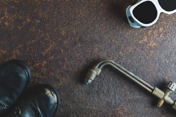 Kaynakçıya ayarlayın. İş ya da mesleki faaliyet kavramı