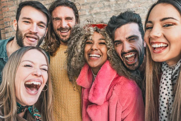 Selfie Millennials Tar Bilder Staden — Stockfoto