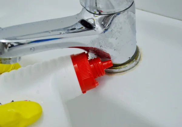 Hand Rubber Yellow Glove Holds Detergent Washes Tap Sink — Stock Photo, Image