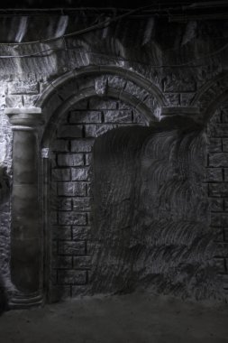 Eski bir kaya tuzu eski bir duvar tuz madeni. Tuz tuğla güzel doku yapılan.