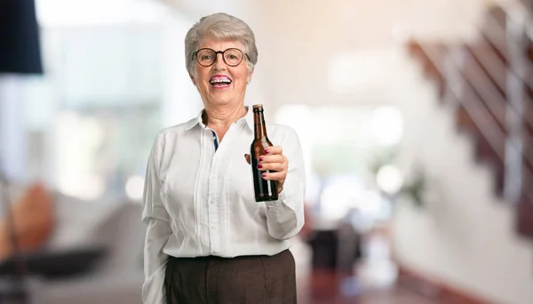 Beautiful Senior Woman Happy Fun Holding Bottle Beer Feels Good — Stock Photo, Image
