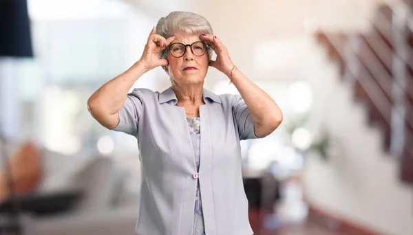 Beautiful Senior Woman Man Making Concentration Gesture Looking Straight Ahead — Stock Photo, Image