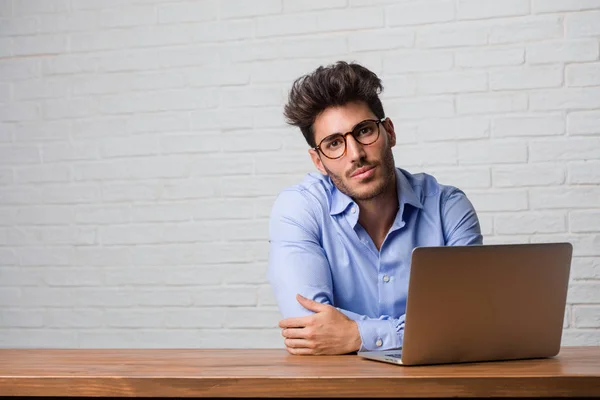 Young Business Man Sitting Working Laptop Cheerful Big Smile Confident — Stock Photo, Image