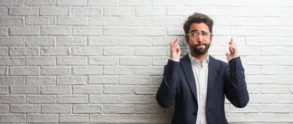 Young Friendly Business Man Crossing His Fingers Wishes Lucky Future — Stock Photo, Image