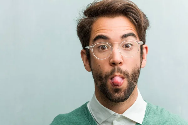 Giovane Imprenditore Bello Uomo Faccia Primo Piano Espressione Fiducia Emozione — Foto Stock