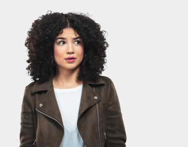 Genç bayanın bir fikri var.